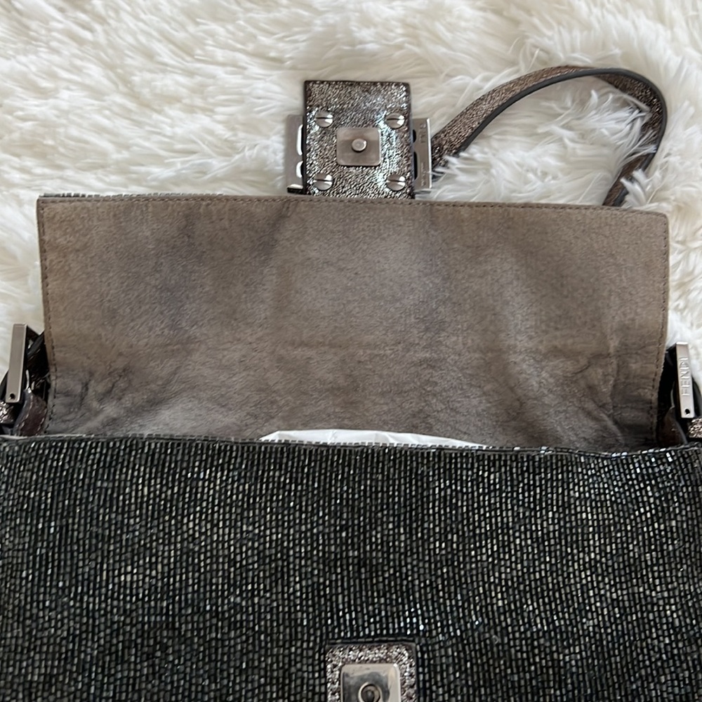 Vintage FENDI black beaded baguette! - Picture 2 of 5